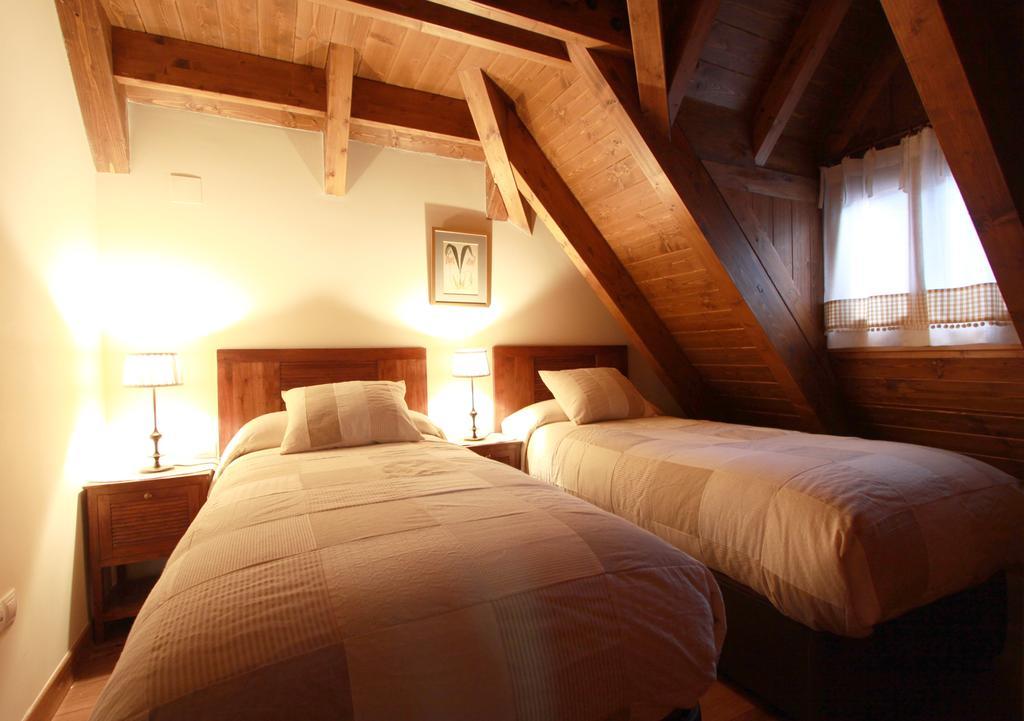 Appartement Charming Escarrilla Extérieur photo